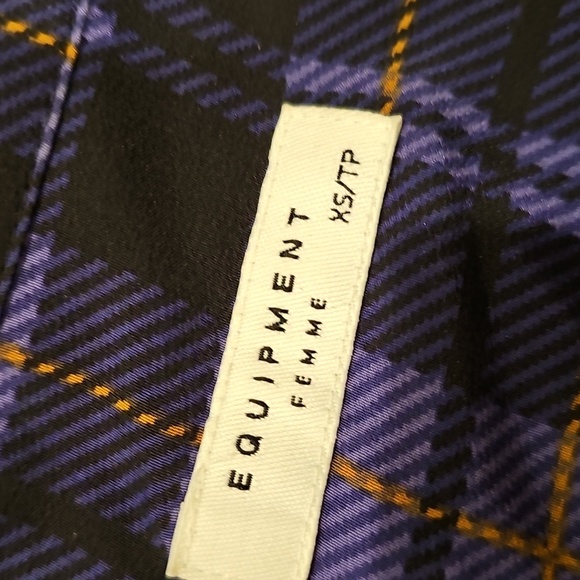 EQUIPMENT Top - Picture 7 of 9